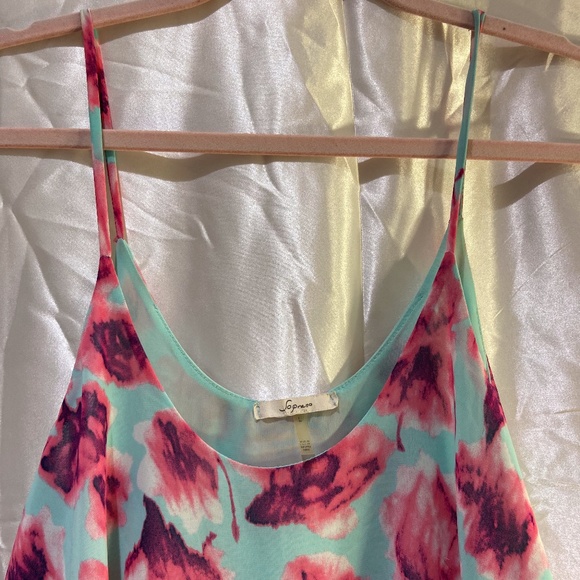 Floral Chiffon Tank - Picture 2 of 4